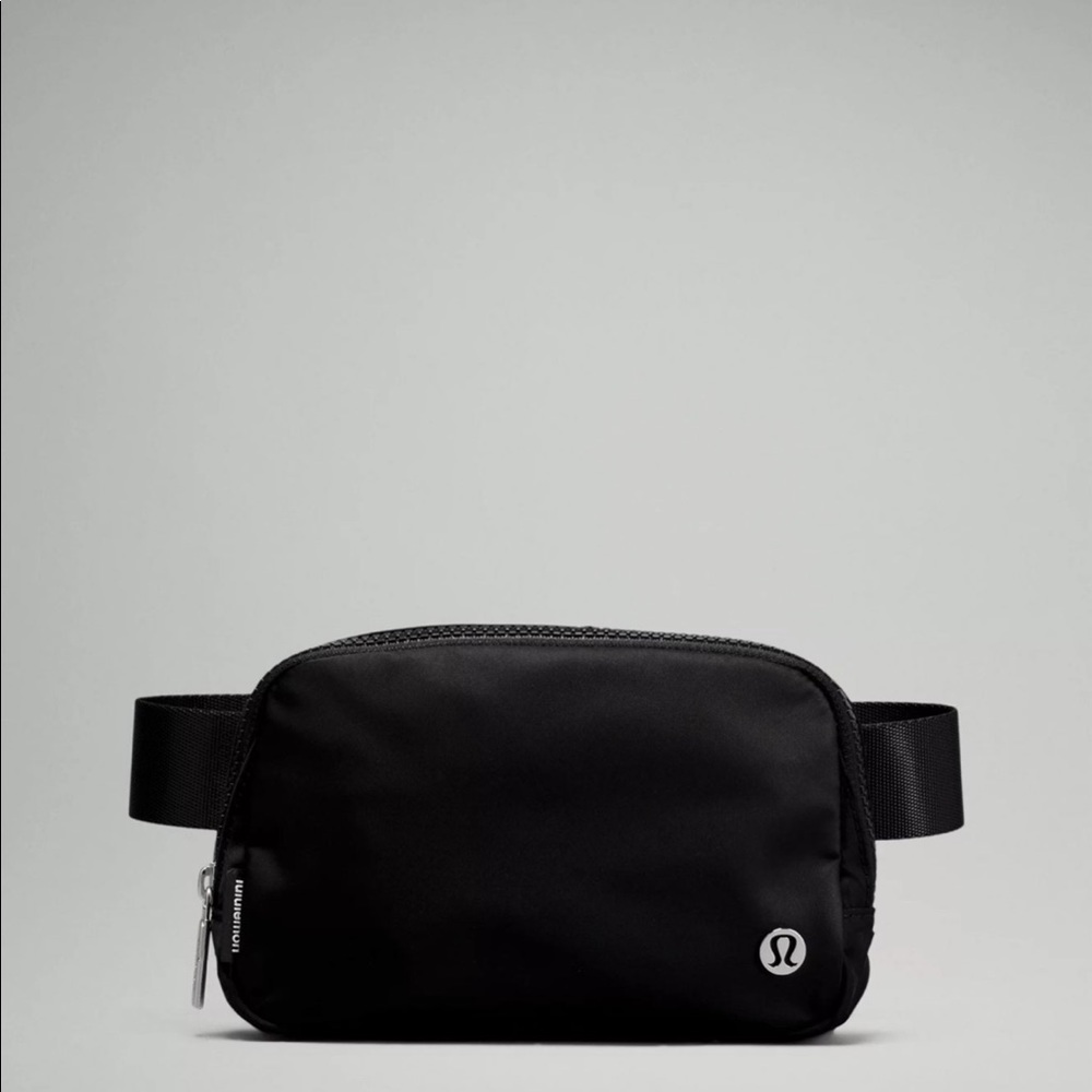lululemon belt bag